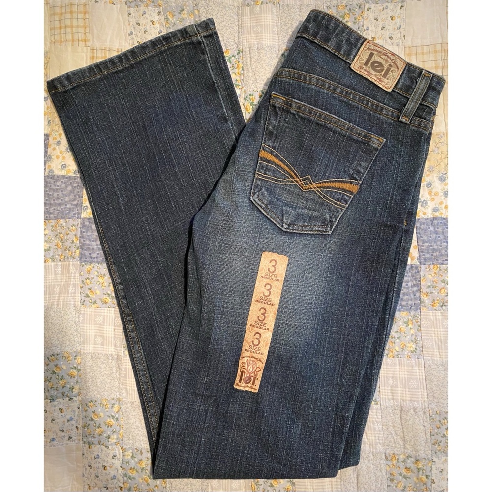 l.e.i. jeans NWT, Size 3 Juniors Boot-cut
